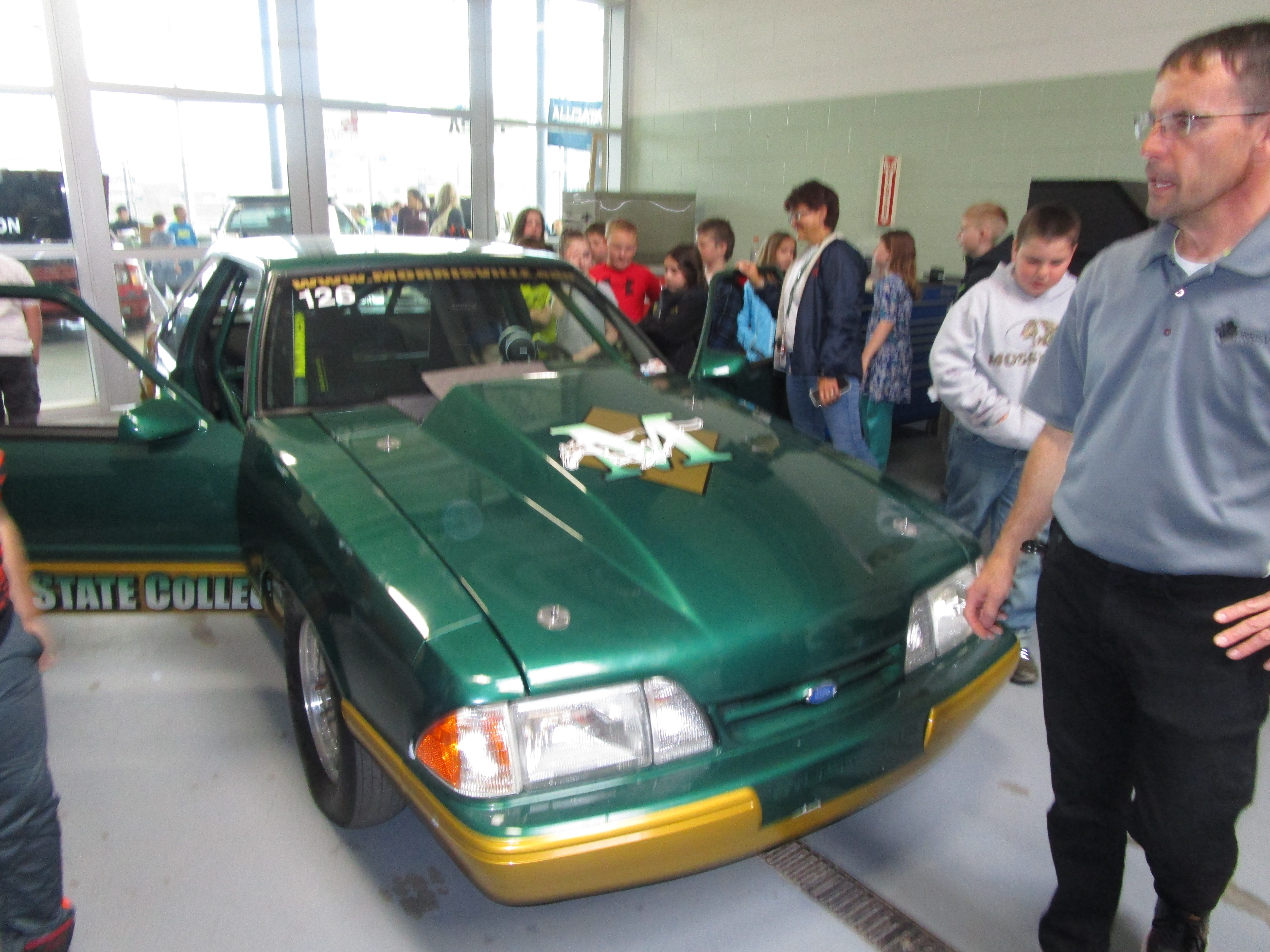 picture of a car at SUNY Morrisville